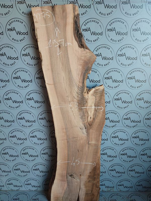 Plateau en noyer massif raboté — élégance et créativité pour vos projets Plateau en noyer massif raboté — élégance et créativité pour vos projets