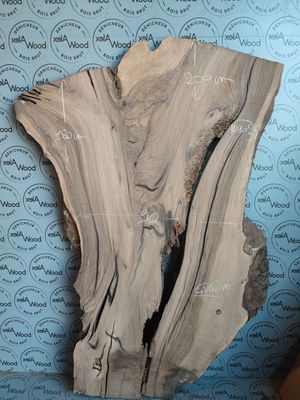 Plateau en noyer massif raboté — prêt pour vos créations sur mesure Plateau en noyer massif raboté — prêt pour vos créations sur mesure
