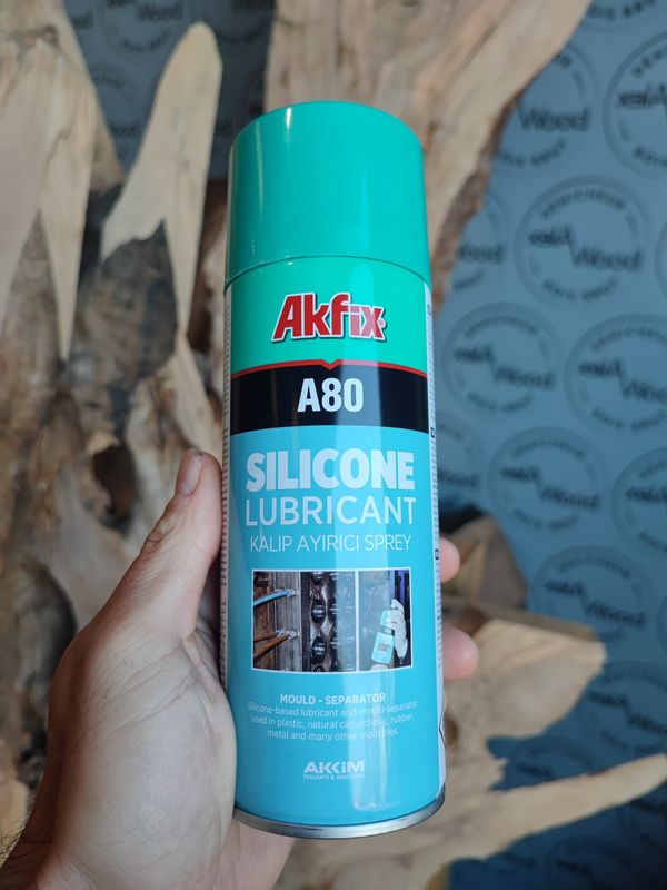 Agent de démoulage pour résine époxy