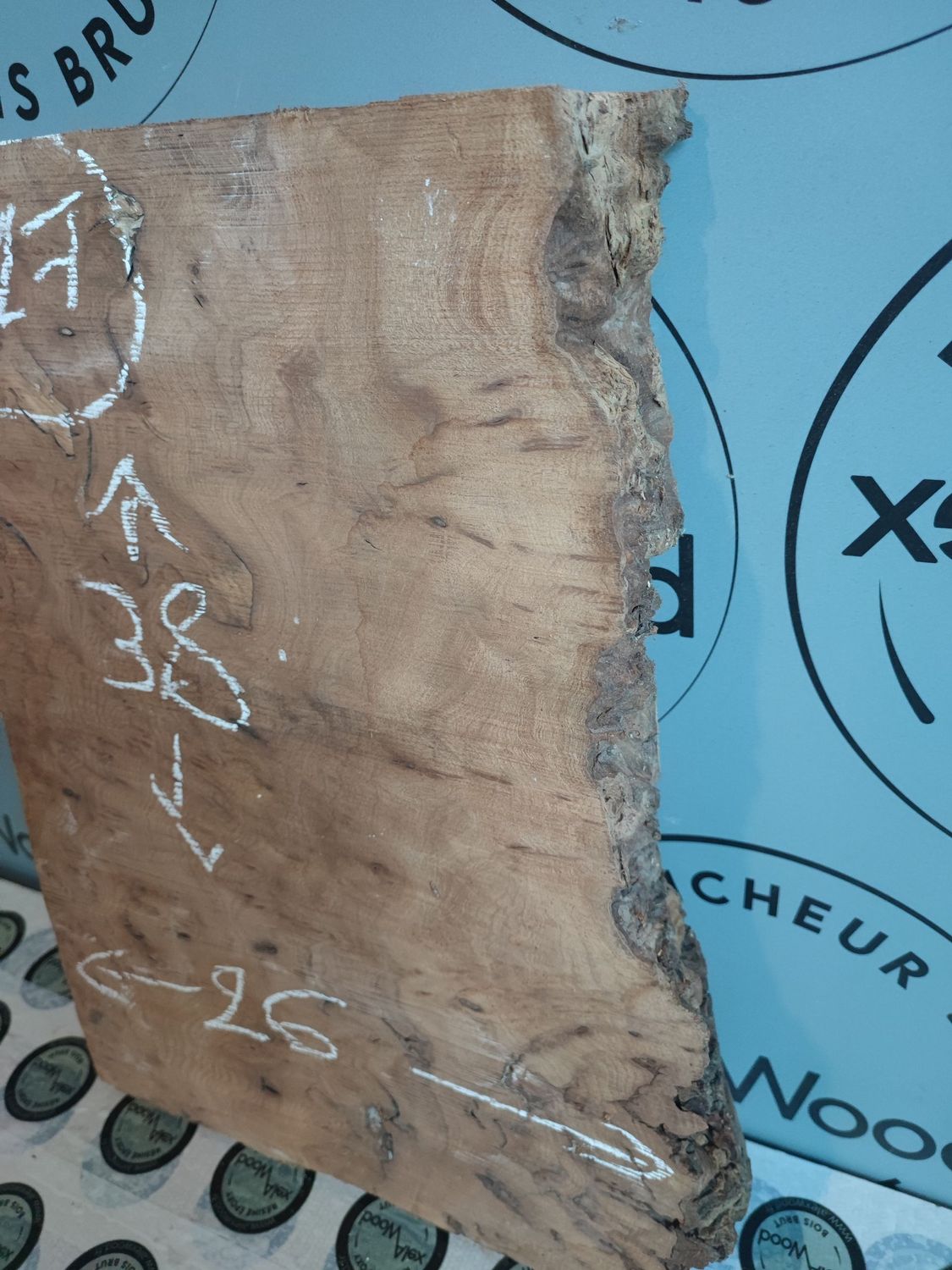 Planche bois orme d'occasion - Bricolage
