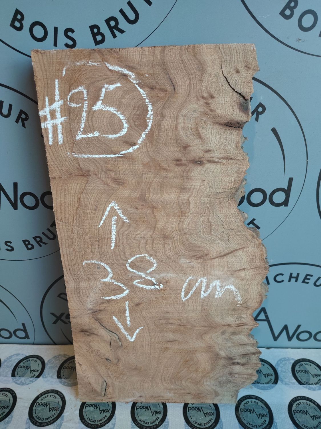 Planche loupe d’orme – Bois brut original