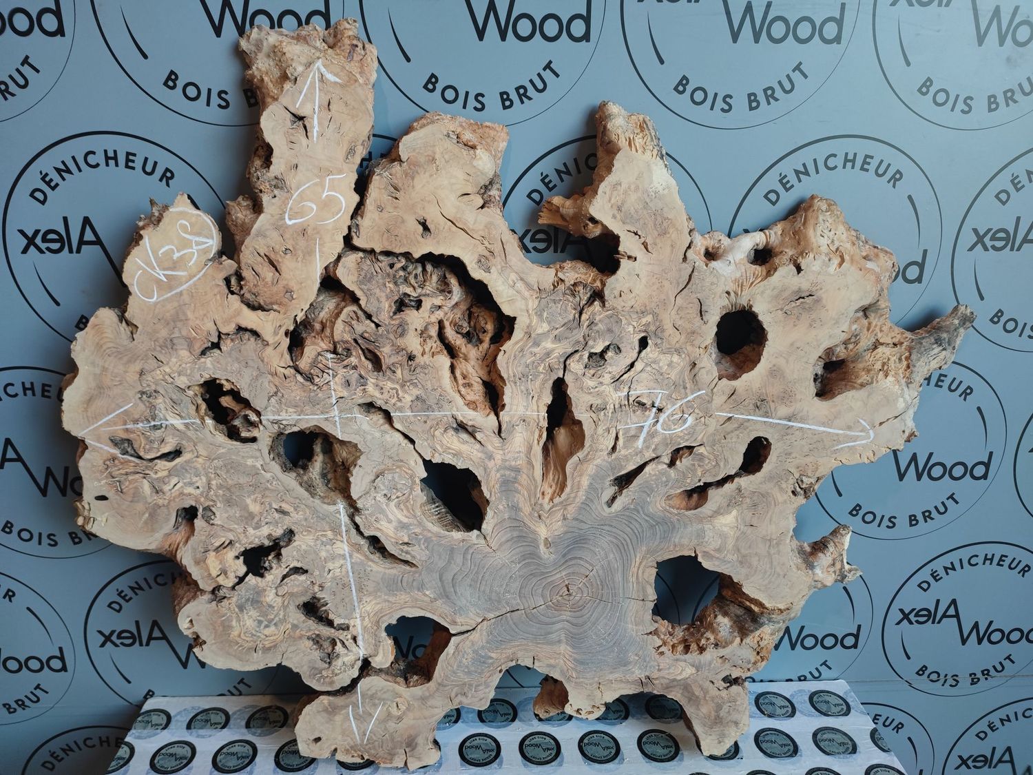 Résine époxy spéciale bois - AlexWod Toulouse - Bois d'olivier