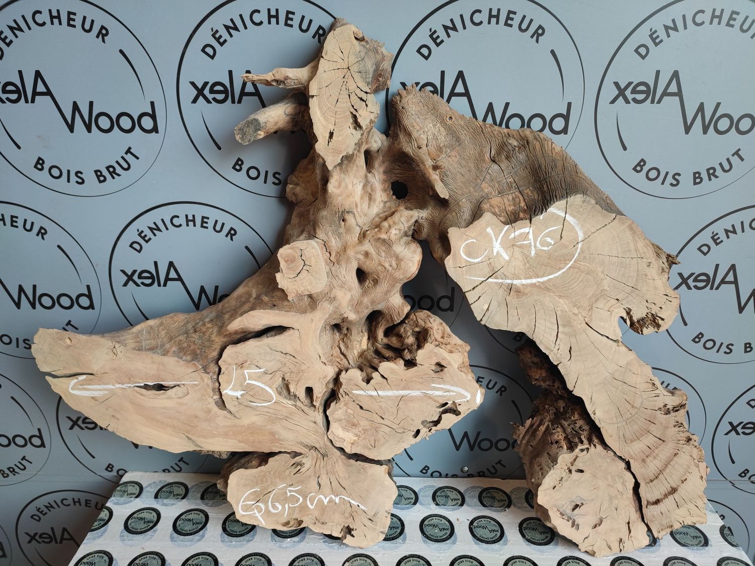 Cookie d’olivier pour objet déco et petite table Cookie d’olivier pour objet déco et petite table