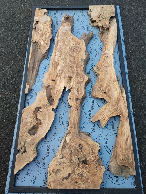 Kit table bois d’olivier & résine époxy – Projet canyon design Kit table bois d’olivier & résine époxy – Projet canyon design