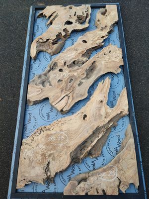 ​Lot de plateaux en bois d’olivier pour table résine