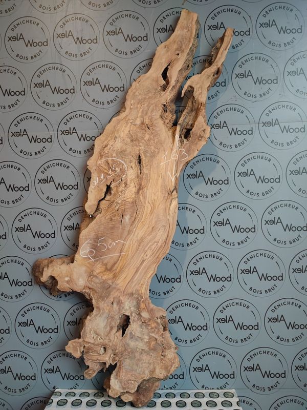 ​Plateau en bois d’olivier pour création en résine époxy