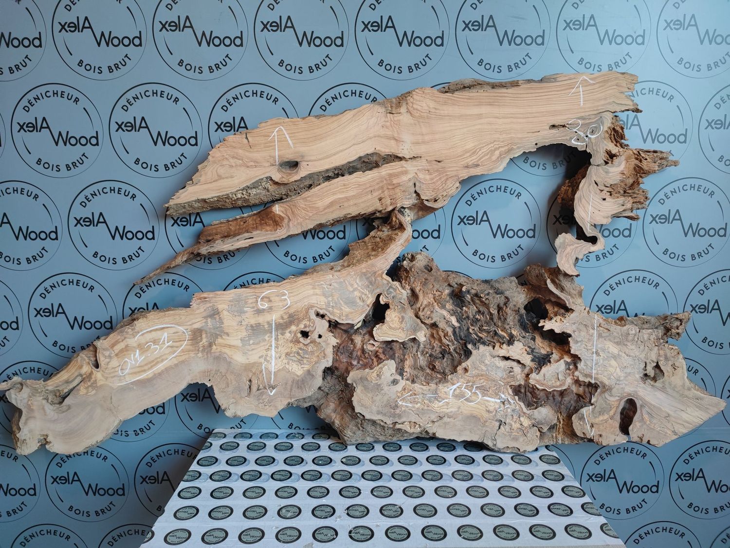 Bois d’olivier pour table rivière et projets en résine époxy