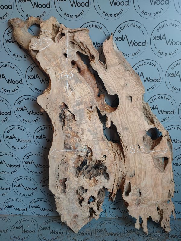 ​Plateau en bois d’olivier pour création de table rivière en résine époxy