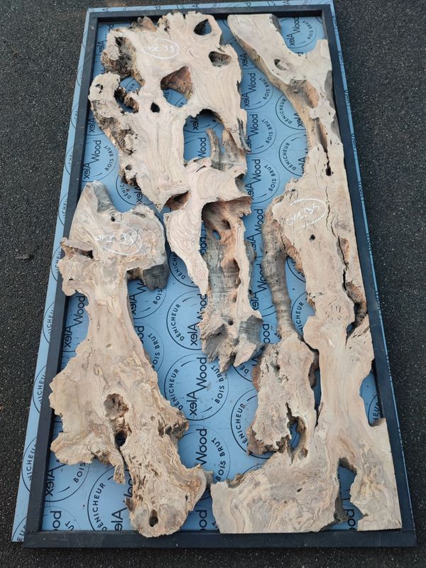 ​Plateaux en bois d’olivier pour table rivière et mobilier bois & résine