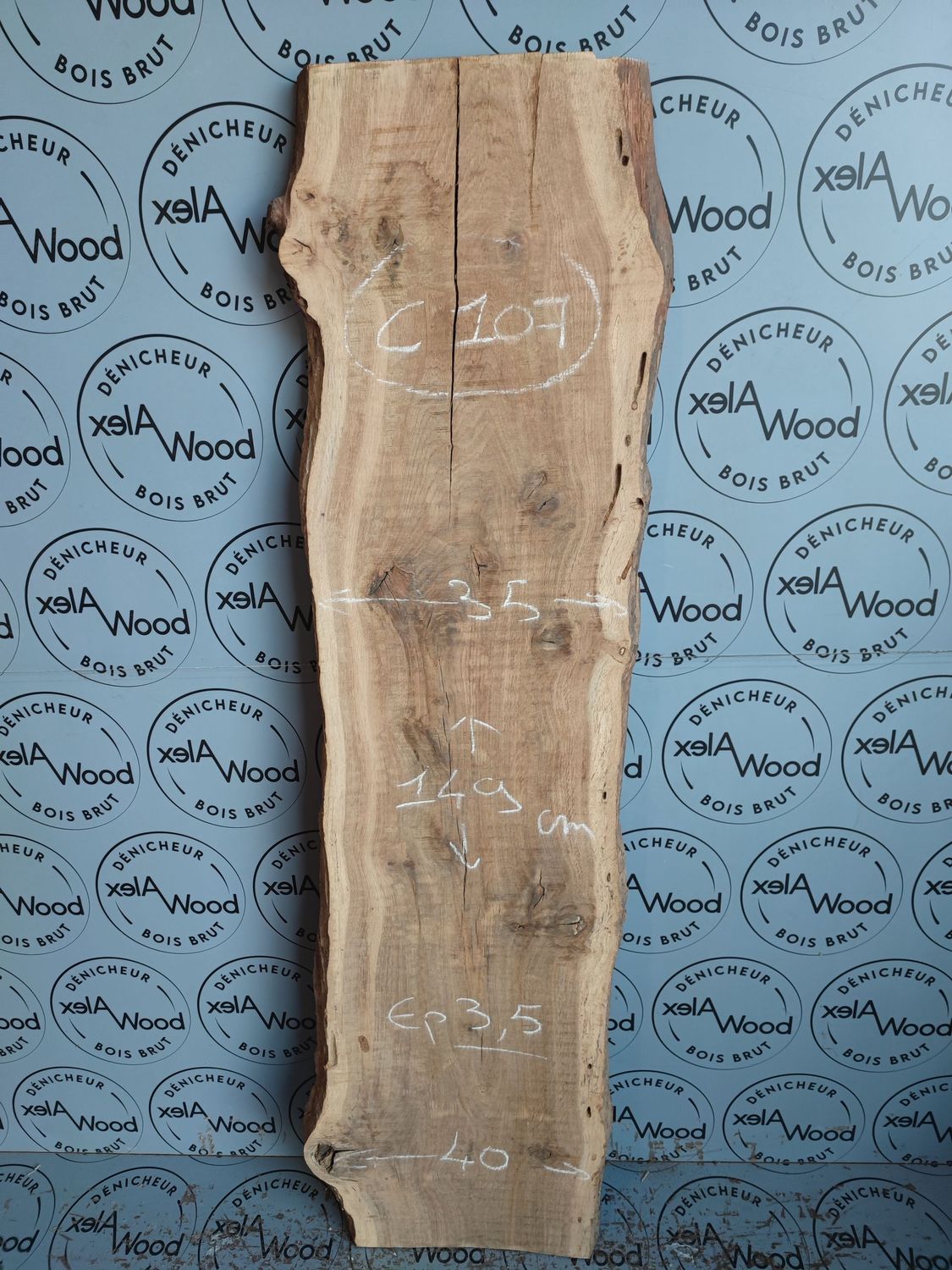 Plateau en chêne brut 149 cm – bois massif pour table ou résine époxy