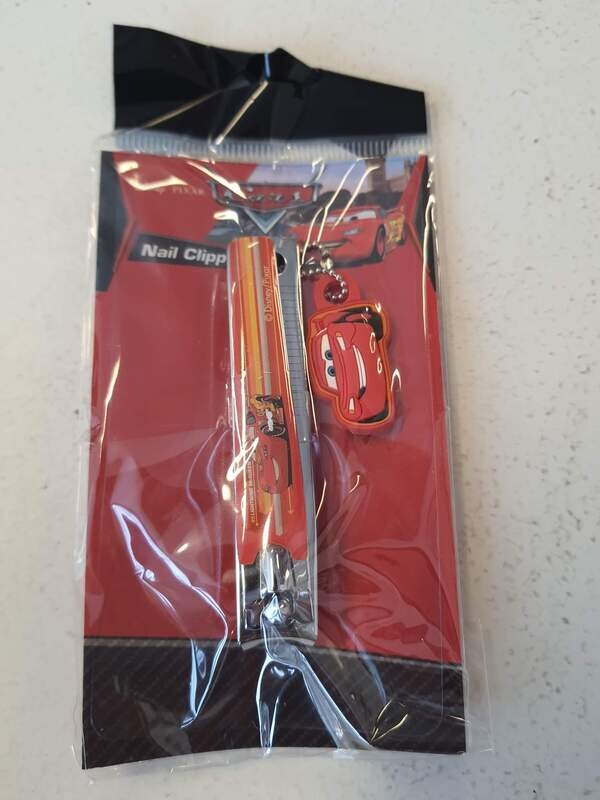 Coupe ongle cars rouge