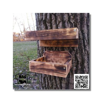 Squirrel Feeder with Detached Roof Feeder