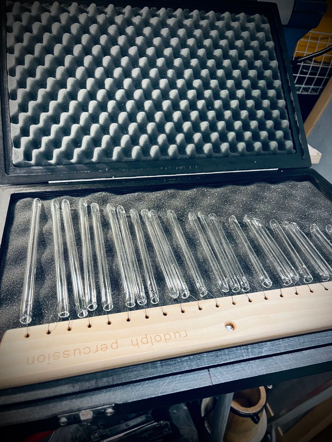 Kova laukku Rudolph Percussion Glass Chimesille