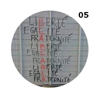 BADGE 50 mm épingle et magnet ... CHOISIS tes IMAGES dans notre panoplie Politico incorrect