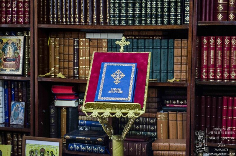 Sfânta Scriptură / Biblia A5 (073)- Ed. IBMBOR - frunze - M3