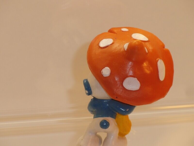 Schirmschlumpf 2.0118 Schirm orange Tupfen plastisch (Schleich) Schirmschlumpf 2.0118 Schirm orange Tupfen plastisch (Schleich)