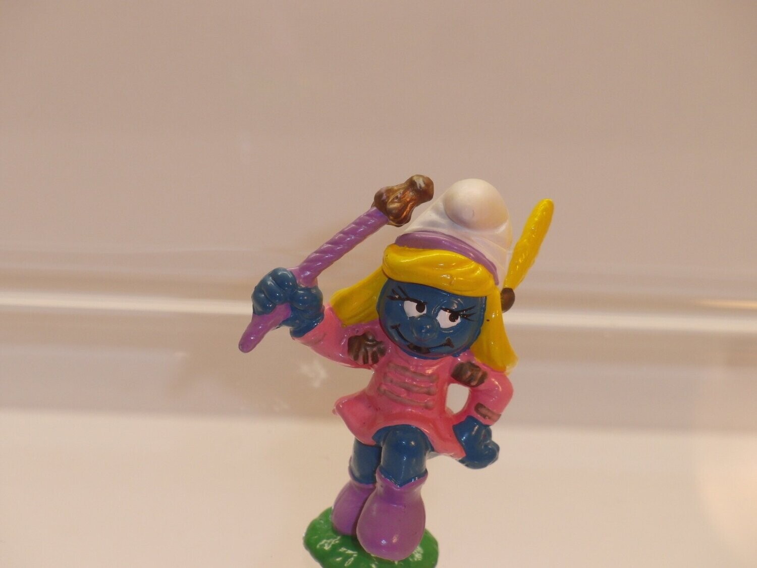 Majorette 2.0188 Stab und Stiefel lila