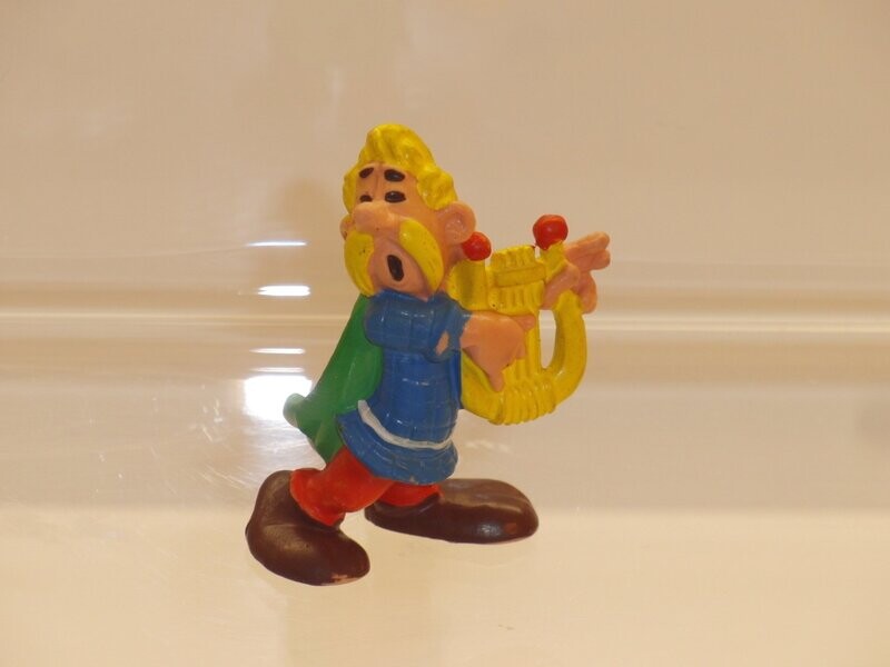 Asterix: Bully 1974: Troubadix Asterix: Bully 1974: Troubadix