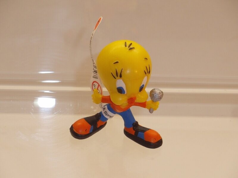 Bugs Bunny & Co.: Bullyland ab 2002: Tweety mit Mikro Bugs Bunny & Co.: Bullyland ab 2002: Tweety mit Mikro