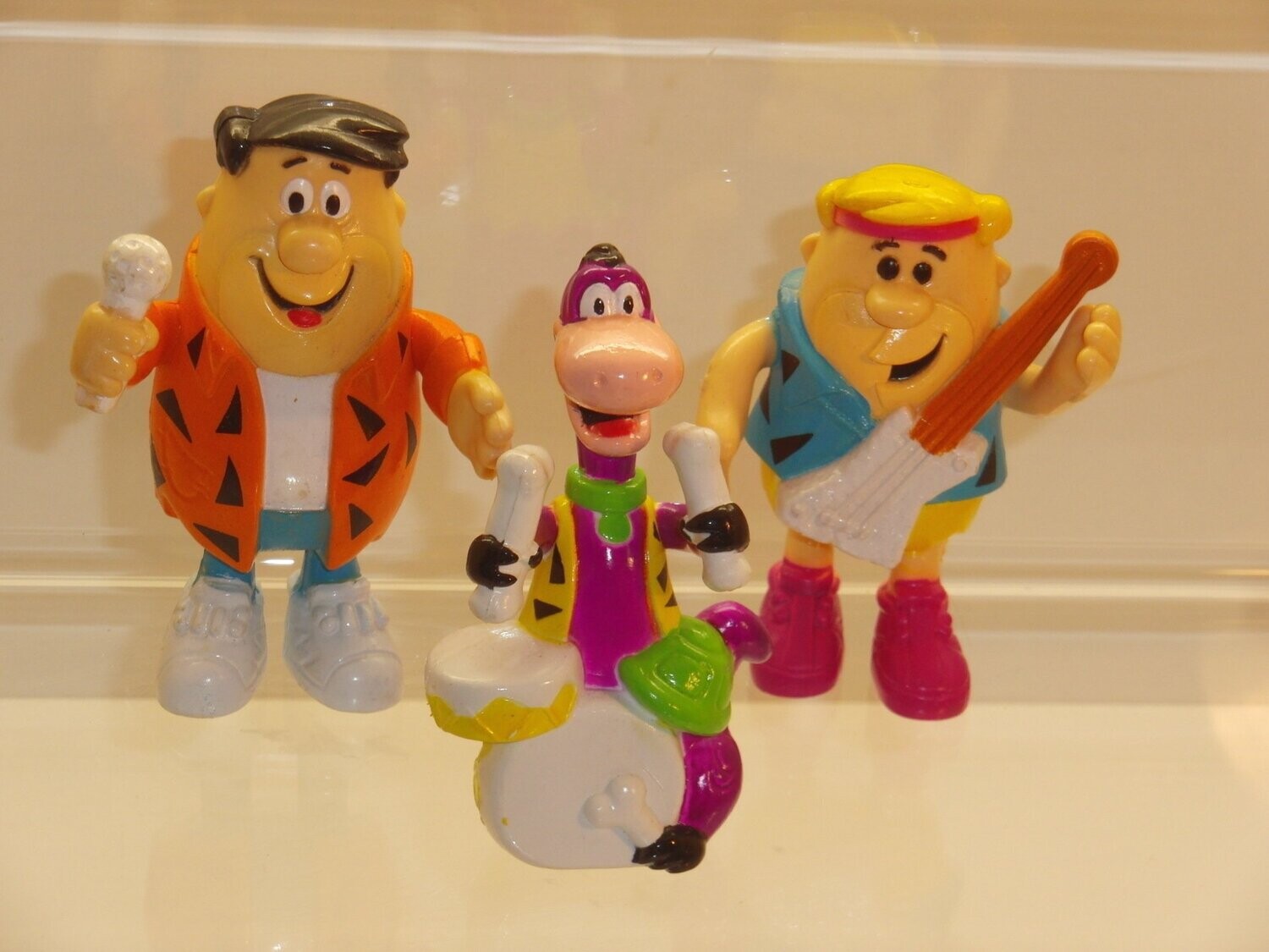 Familie Feuerstein: 1991: Barney + Fred + Dino als Musikband (Biegefiguren)