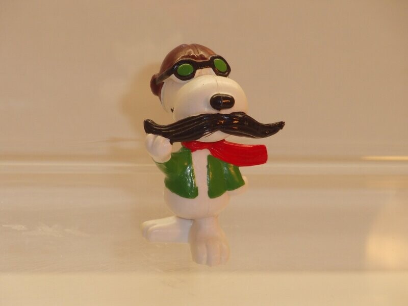 Snoopy/Peanuts: Schleich 2. Serie ab 80er Jahre: Snoopy als Sportflieger Snoopy/Peanuts: Schleich 2. Serie ab 80er Jahre: Snoopy als Sportflieger
