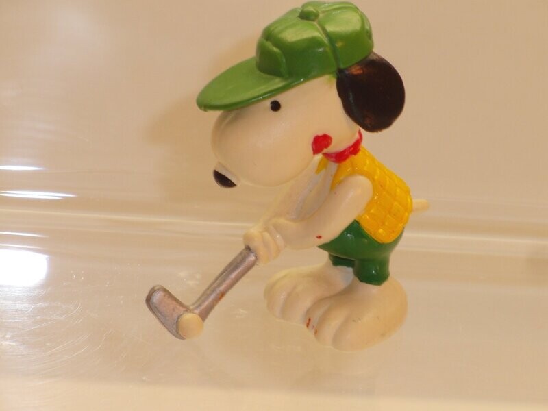 Snoopy/Peanuts: Schleich 2. Serie ab 80er Jahre: Snoopy als Golfer Snoopy/Peanuts: Schleich 2. Serie ab 80er Jahre: Snoopy als Golfer