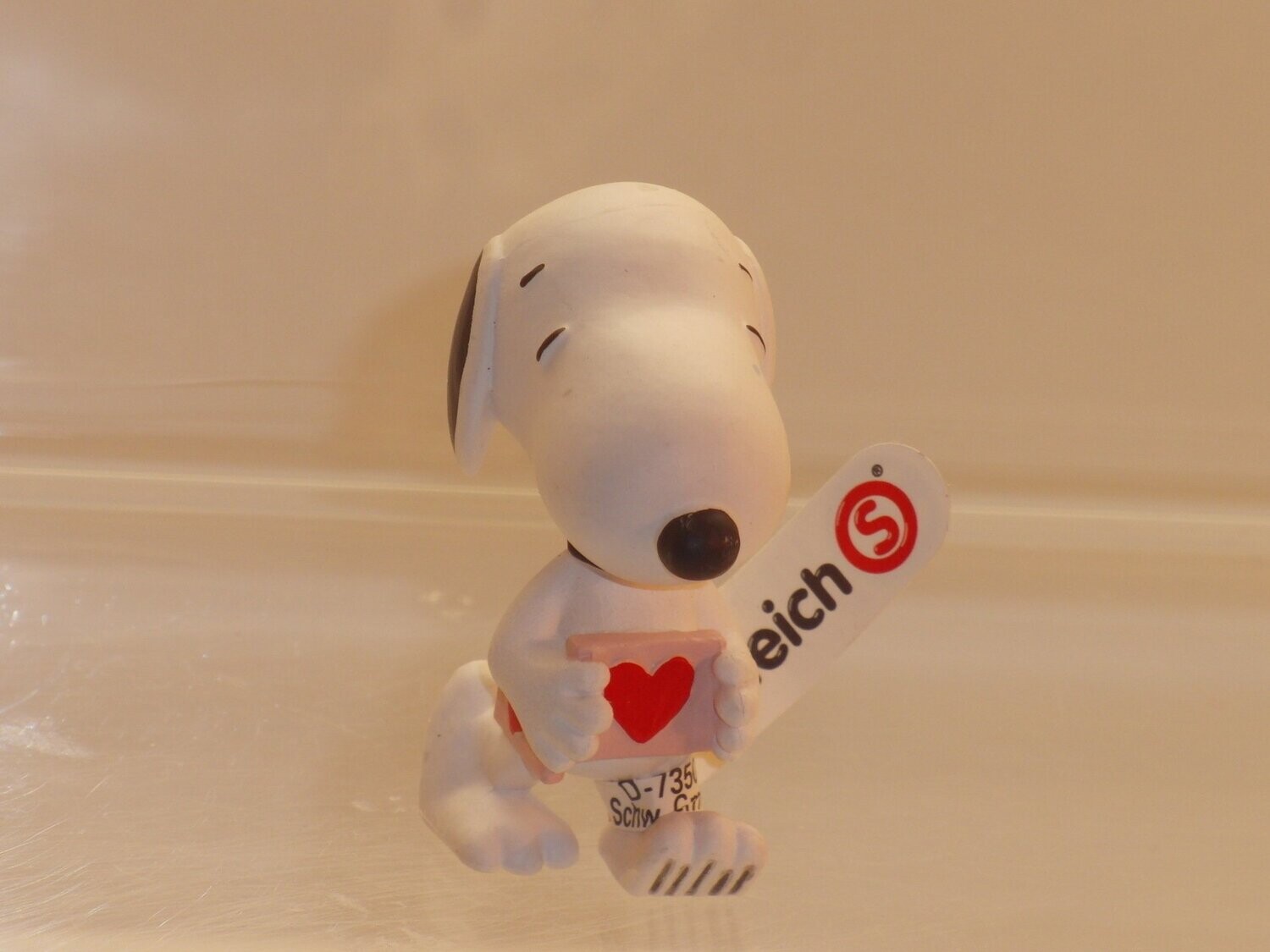 Snoopy/Peanuts: Schleich ab 2014: Snoopy mit Liebesbriefen 22067