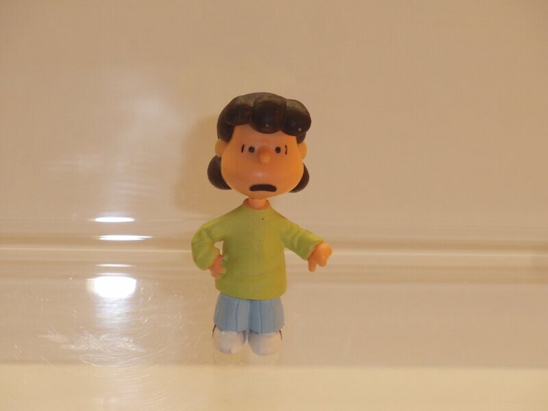 Snoopy/Peanuts: Bully 2010: Lucy Snoopy/Peanuts: Bully 2010: Lucy
