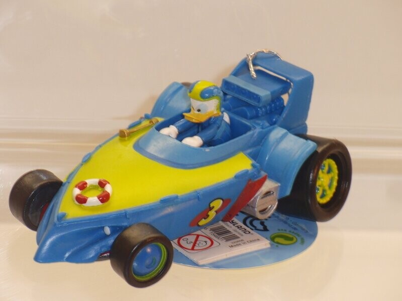 Disney Donald Duck: Bullyland: Rennfahrer Donald im Auto 154601 Disney Donald Duck: Bullyland: Rennfahrer Donald im Auto 154601