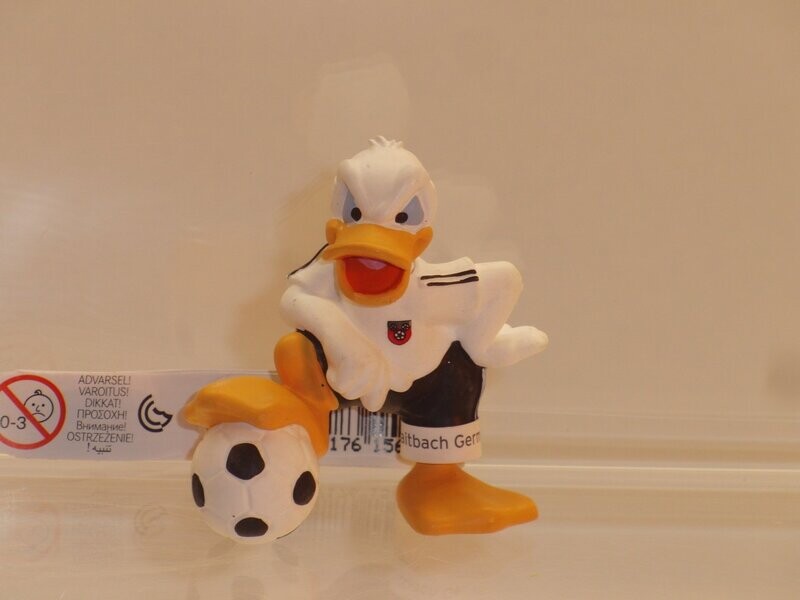 Disney Donald Duck: Bullyland: Fußball Donald; Trikot weiß 156131 Disney Donald Duck: Bullyland: Fußball Donald; Trikot weiß 156131