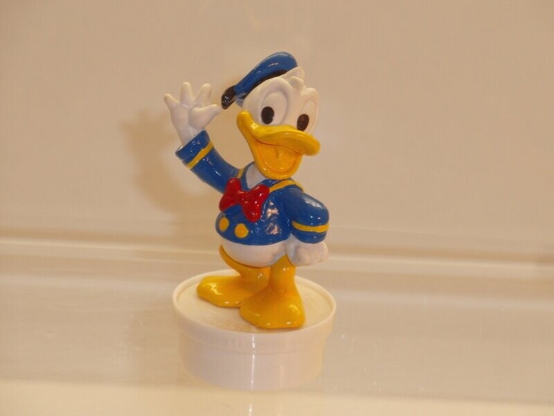 Disney Donald Duck: Nestle-Smarties: 90er Jahre: Donald winkend Disney Donald Duck: Nestle-Smarties: 90er Jahre: Donald winkend