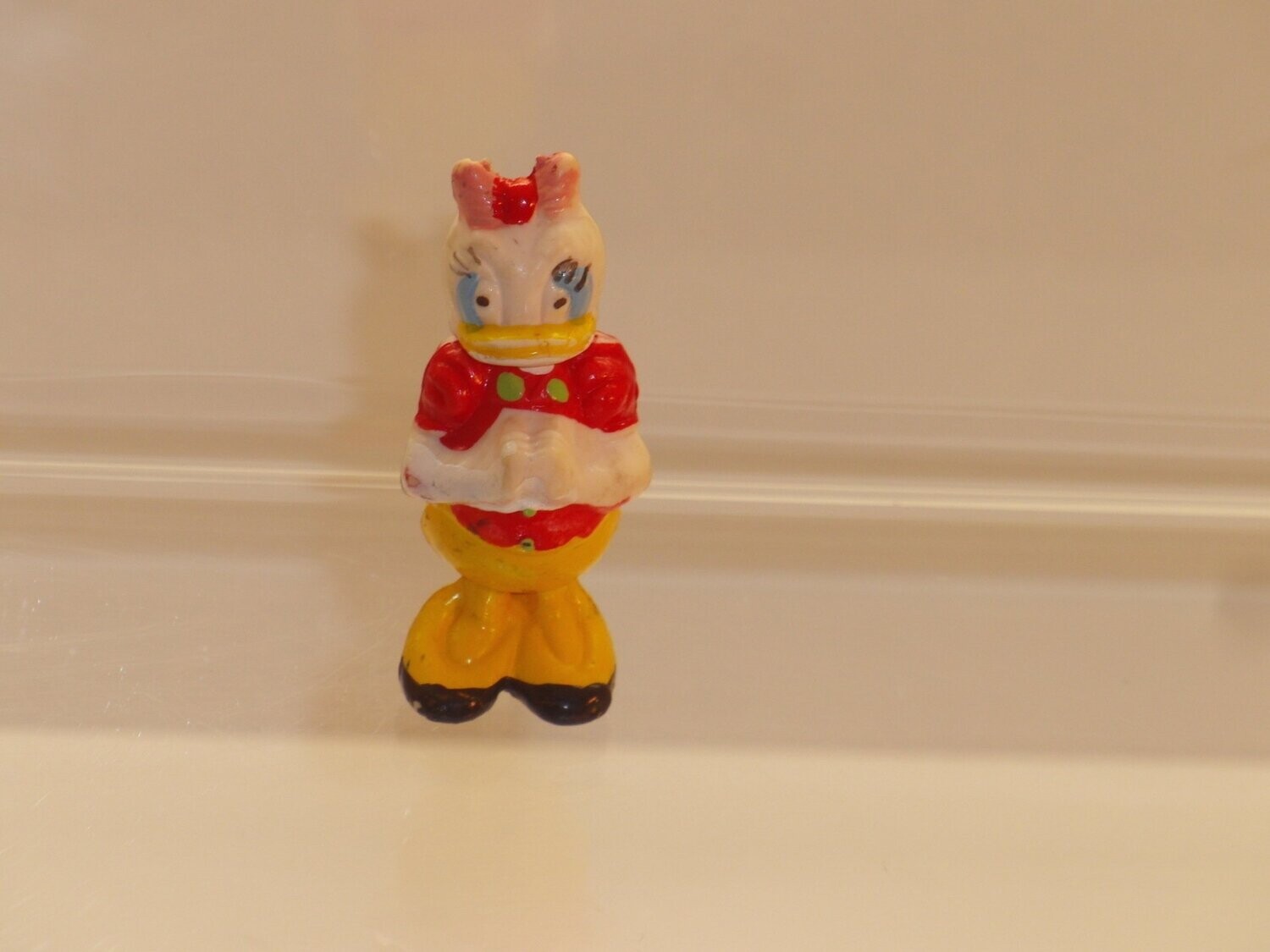 Disney Daisy Duck: Heimo 60er Jahre: Daisy Bluse rot, Rock gelb