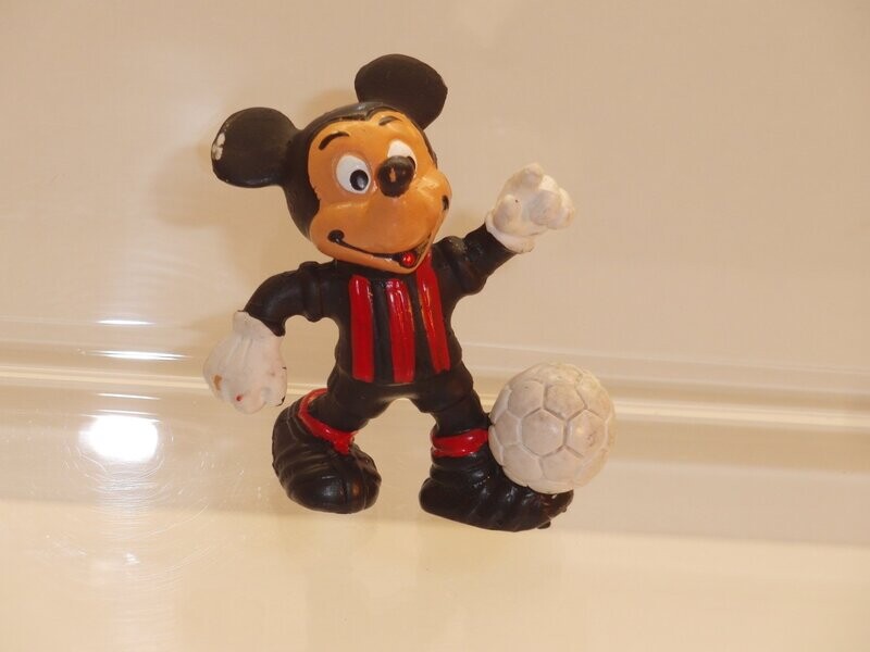 Disney: Micky Maus: Comics Spain 80er Jahre:  Micky als Fußballer, Trikot schwarz/rot
