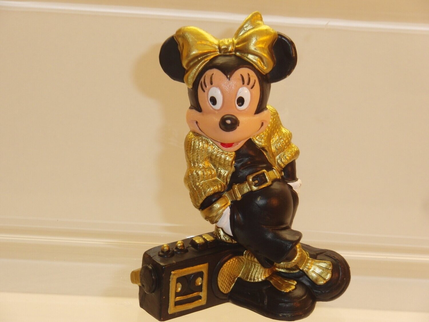 Disney: Minnie Maus: Bully 90er Jahre: New Generation: Minnie Cool Magnum, schwarz/gold