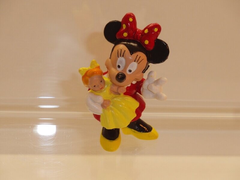 Disney: Minnie Maus: Bullyland: Minnie mit Puppe