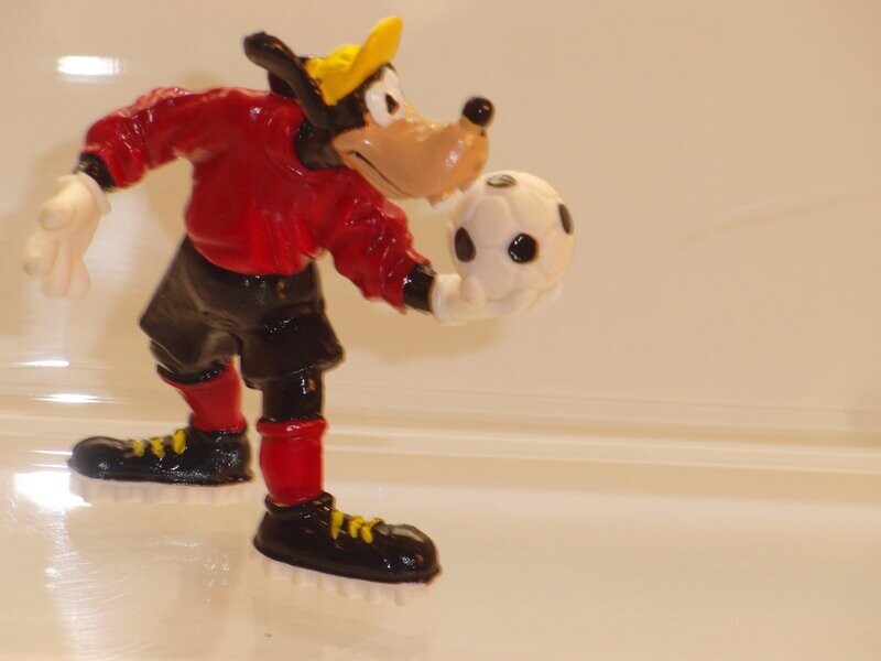 Disney: Sport-Goofy: Bullyland 90er Jahre: Magnum: Goofy als Torwart Disney: Sport-Goofy: Bullyland 90er Jahre: Magnum: Goofy als Torwart