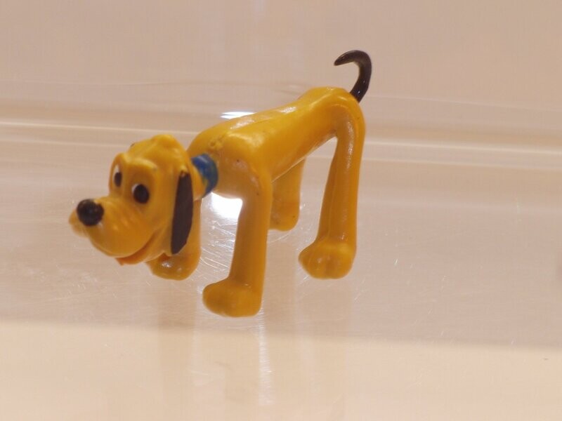 Disney: Pluto:70er/80er Jahre: Pluto stehend Disney: Pluto:70er/80er Jahre: Pluto stehend