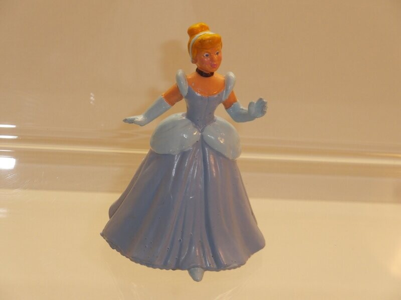 Disney's Cinderella: Bullyland 1992: Cinderella als Prinzessin Disney's Cinderella: Bullyland 1992: Cinderella als Prinzessin