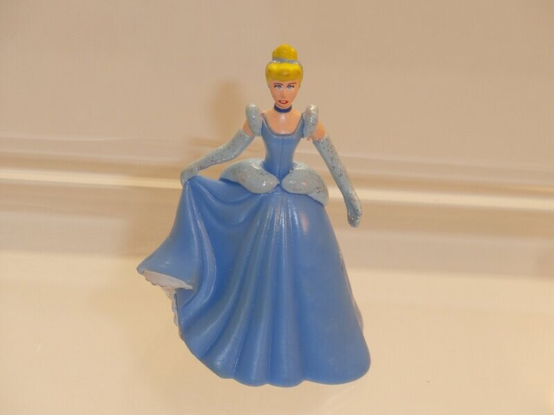 Disney's Cinderella: Bully/Bullyland: Cinderella als Prinzessin klein 12879 Disney's Cinderella: Bully/Bullyland: Cinderella als Prinzessin klein 12879