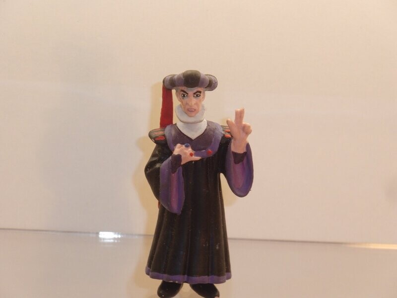 Disney's Glöckner von Notre Dame: Bullyland 1996: Frollo Disney's Glöckner von Notre Dame: Bullyland 1996: Frollo