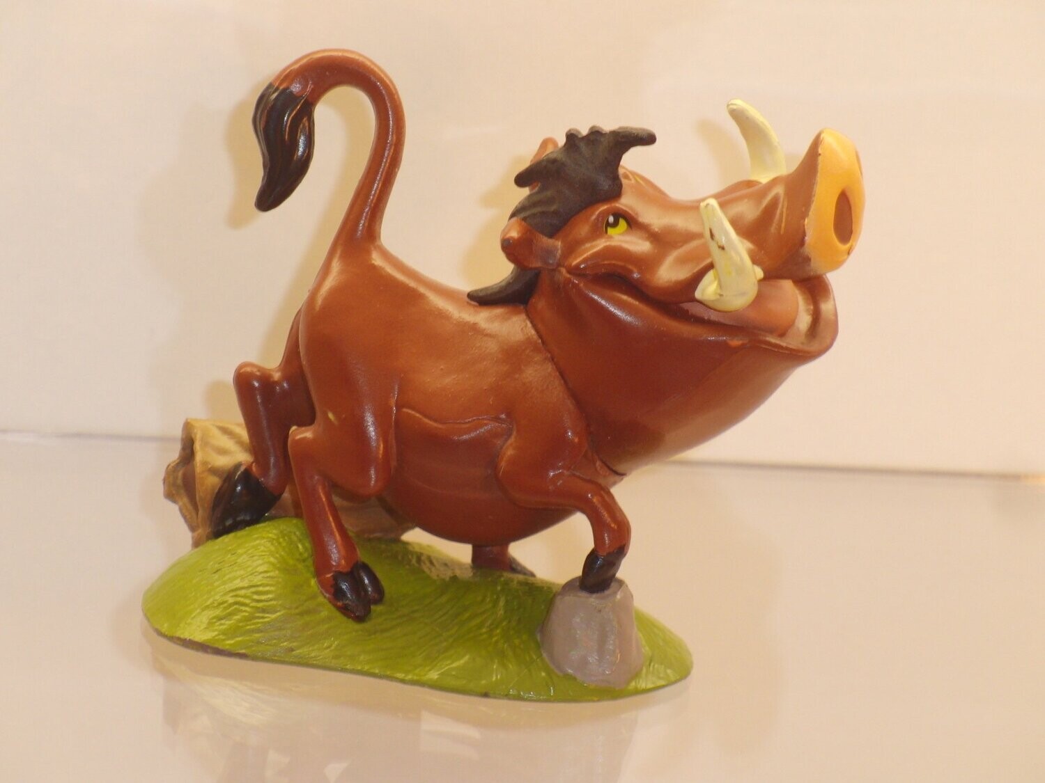 Disney's König der Löwen: Disney Store: Pumba
