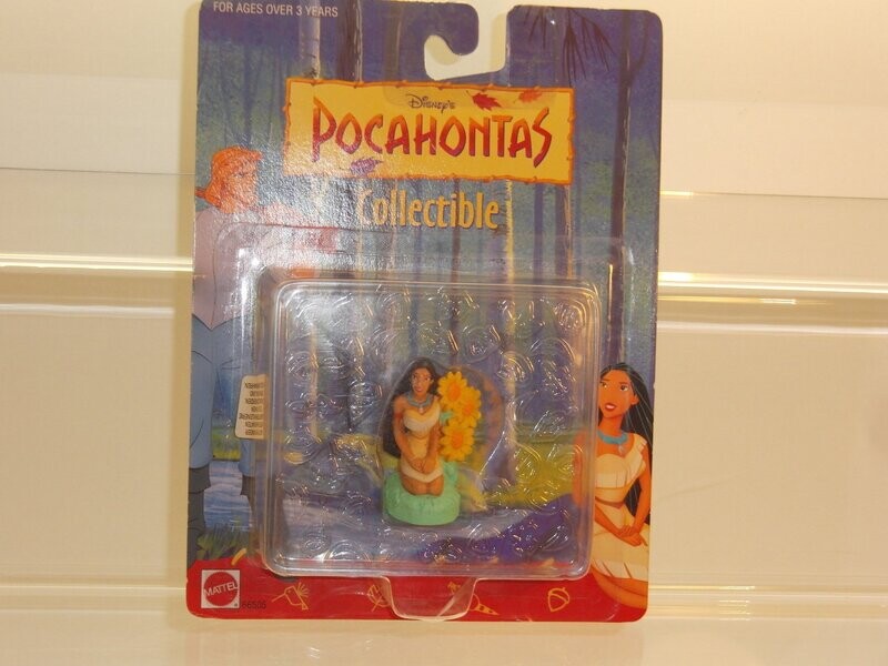 Disney's Pocahontas: Mattel 1995: Pocahontas sitzend in org. Verpackung Disney's Pocahontas: Mattel 1995: Pocahontas sitzend in org. Verpackung