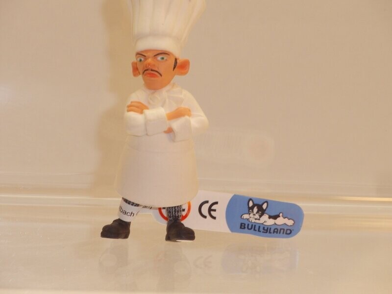 Disney's Ratatouille: Bullyland: Skinner 12702 Disney's Ratatouille: Bullyland: Skinner 12702