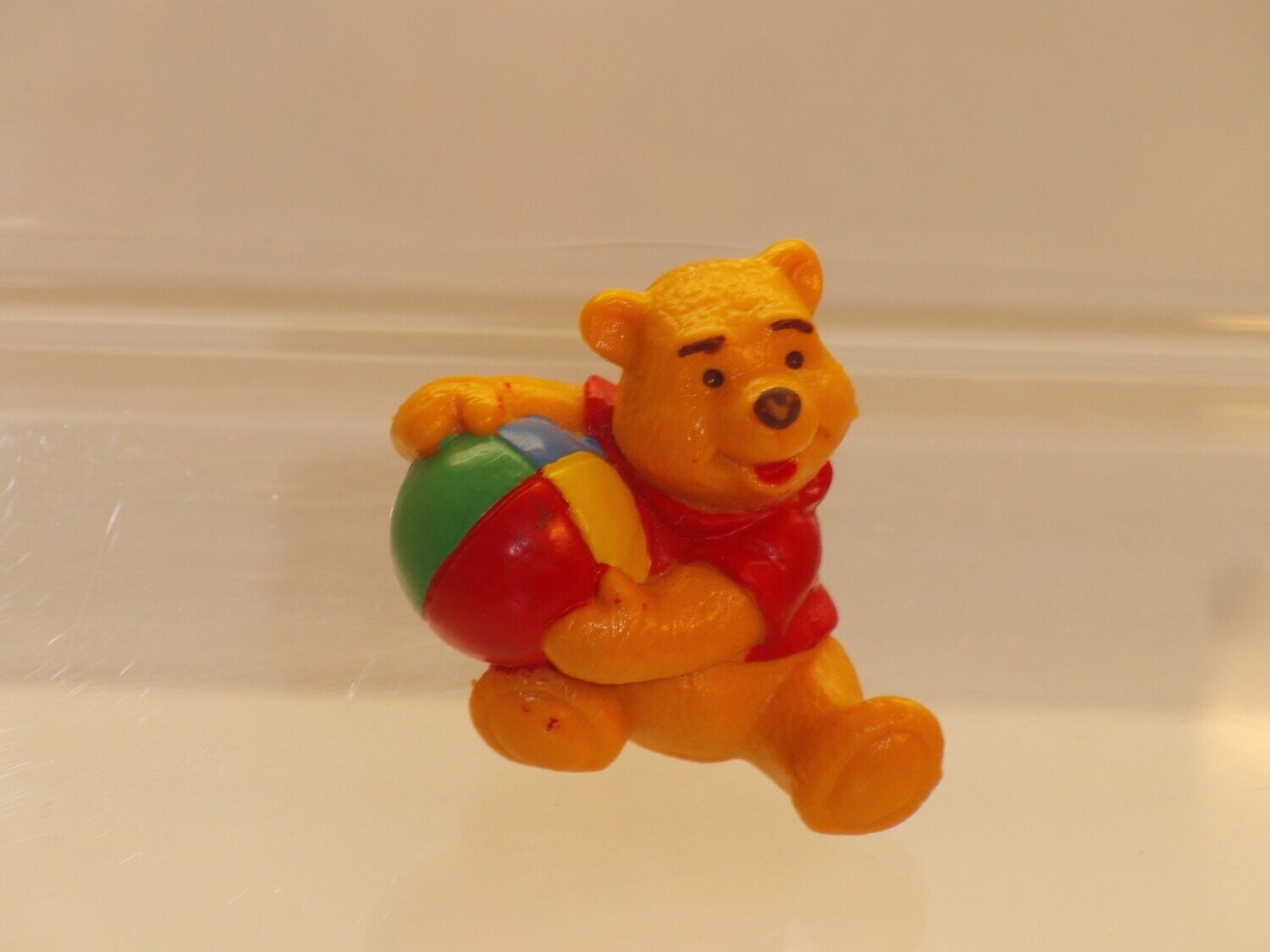Disney's Winnie Puuh: Bully/Bullyland: Winnie Puuh mit Ball
