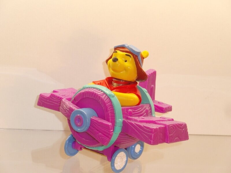 Disney's Winnie Puuh: Applause: Winnie Puh im Flugzeug (mit Rückzugsmotor, Figur mit Wacklkopf)