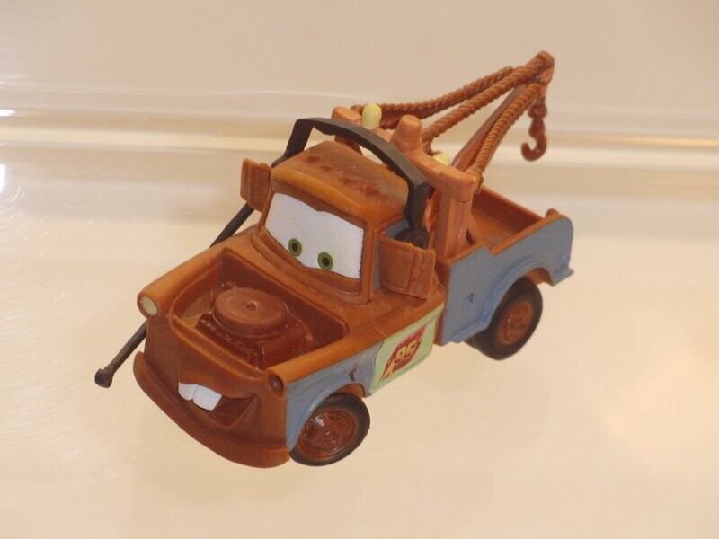 Disney's Cars: Bullyland: Hook mit Mikro 12795 Disney's Cars: Bullyland: Hook mit Mikro 12795