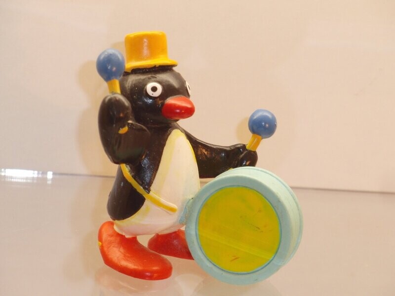 Pingu: Bully/Bullyland 1990: Pingo als Trommler Pingu: Bully/Bullyland 1990: Pingo als Trommler