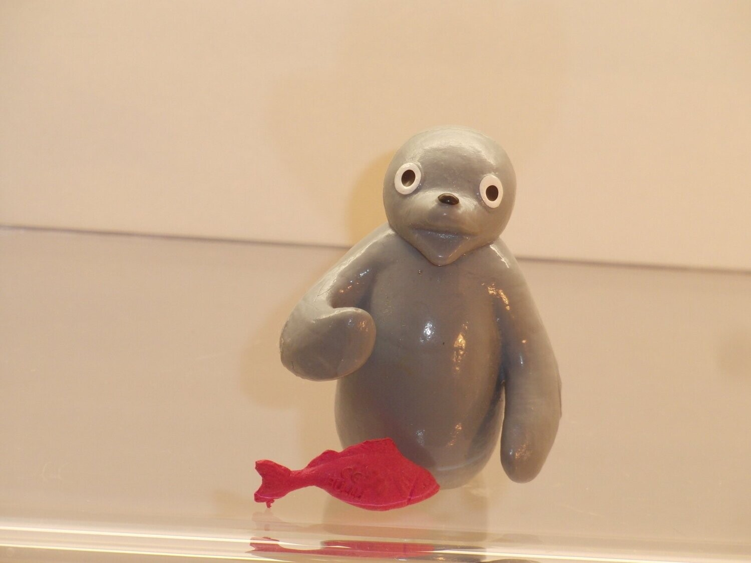 Pingu: Bully/Bullyland 1990: Seehund mit Fisch