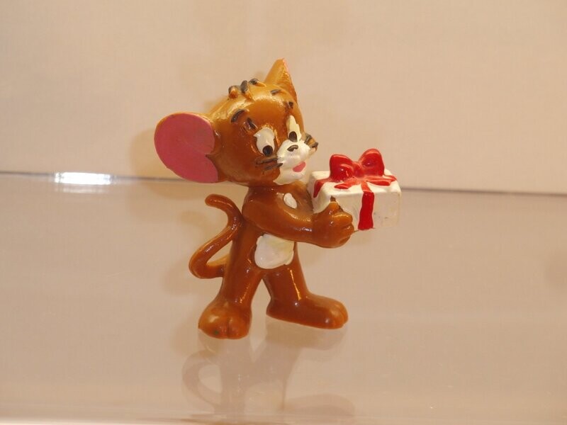Tom & Jerry: Bully 80er Jahre: Jerry mit Geschenk Tom & Jerry: Bully 80er Jahre: Jerry mit Geschenk