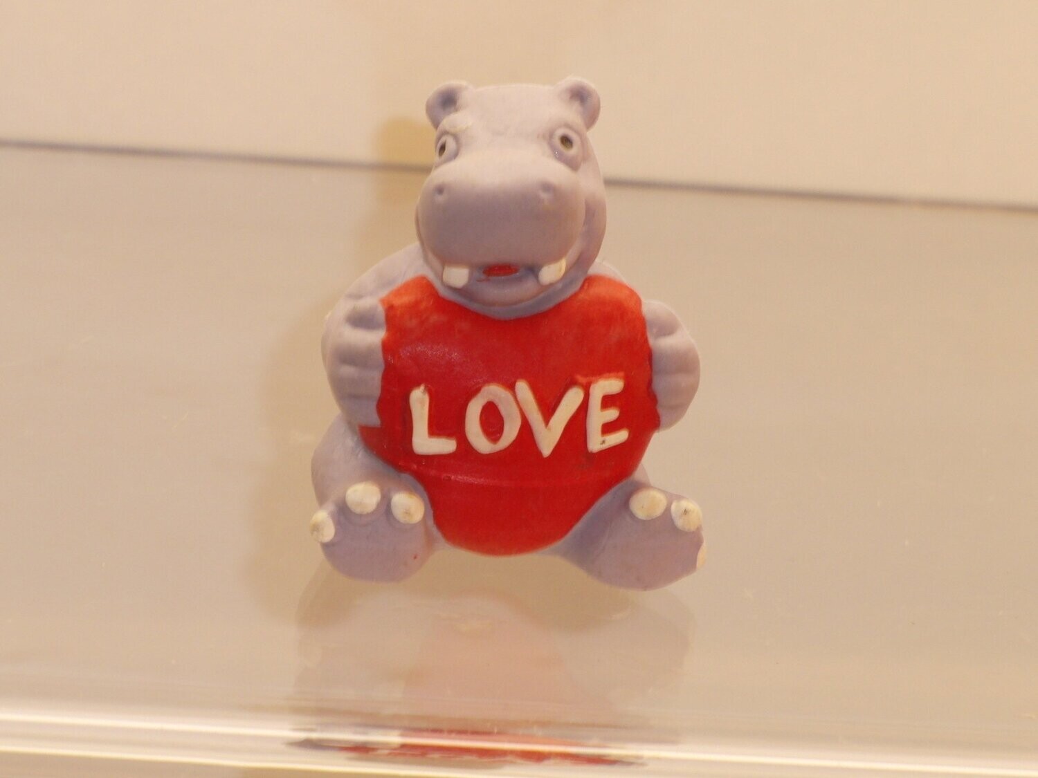 Bully CE: Bullylove: Nilpferd mit Herz